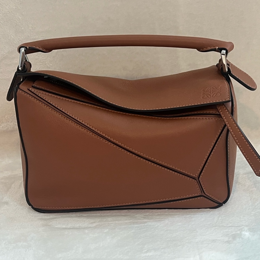 Loewe Puzzle Small in Tan
